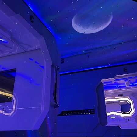 מקטאן Bmax Spacepods Sleep In Space - 4Mins From Mactan Airport מראה חיצוני תמונה