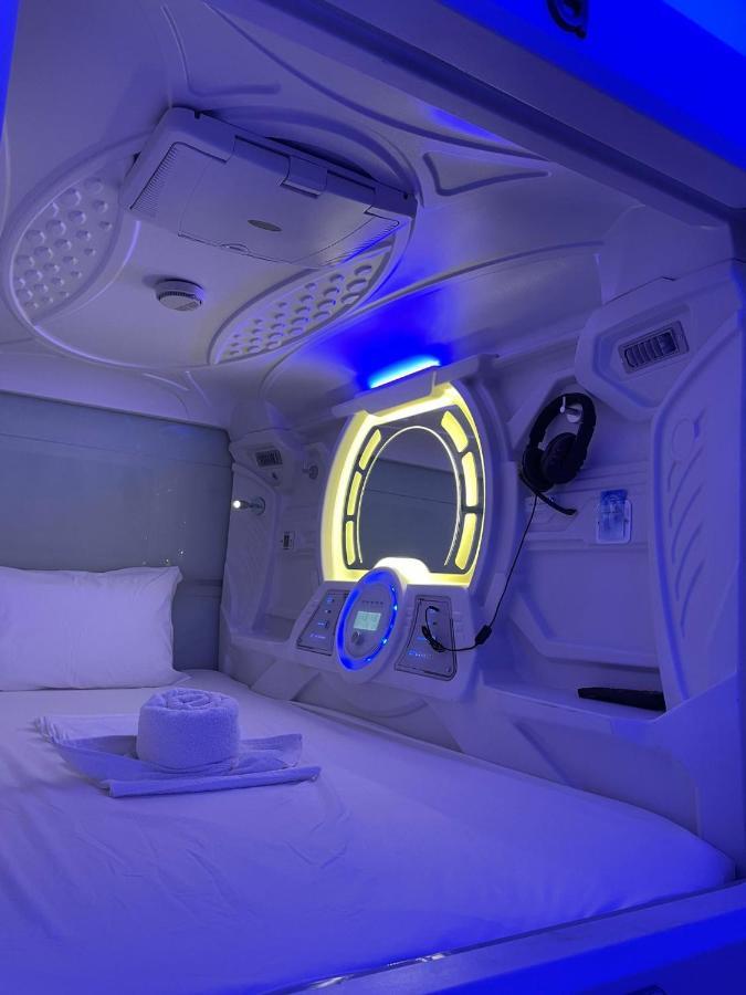 מקטאן Bmax Spacepods Sleep In Space - 4Mins From Mactan Airport מראה חיצוני תמונה